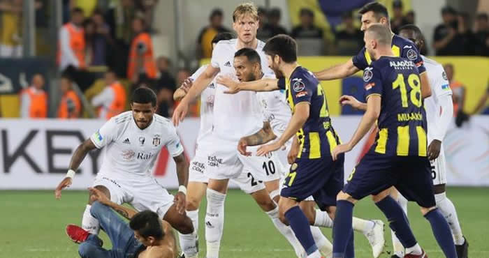 Beşiktaş'tan komik suçlama; Ömer Erdoğan maçı bu hale getirdi