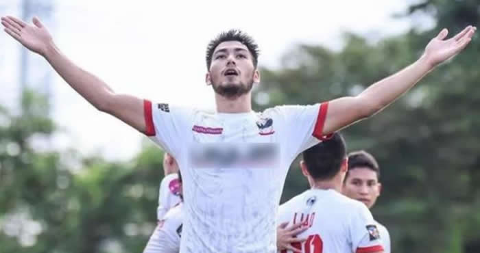 Türk futbolcu Filipinler'i salladı