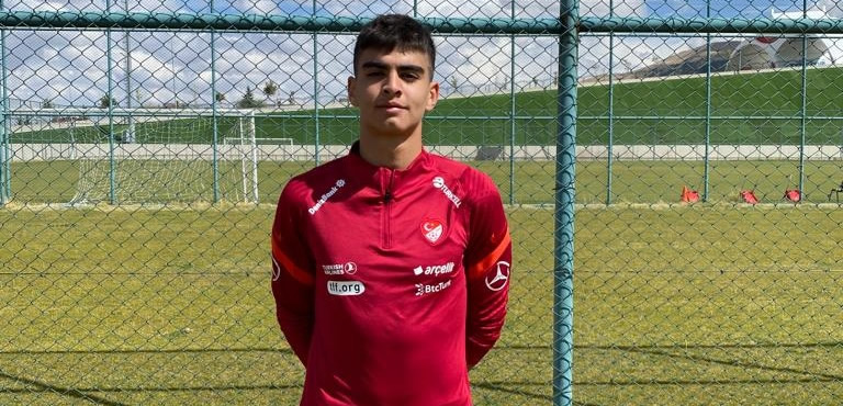 Ankaragücü'nde genç oyuncu milli takımda 2 gol attı