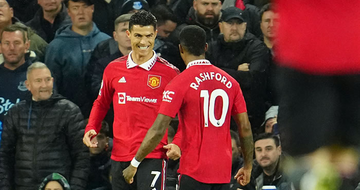 Ronaldo'dan tarihi gol Manchester United'i güldürdü