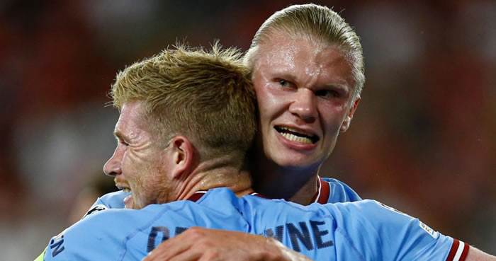 Erling Haaland sonradan oyuna girdi takımını ipten aldı