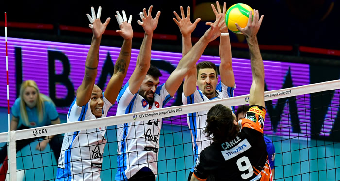 Halkbank Avrupa'da ilk galibiyetini aldı