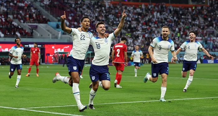İngiltere İran'a gol yağdırdı