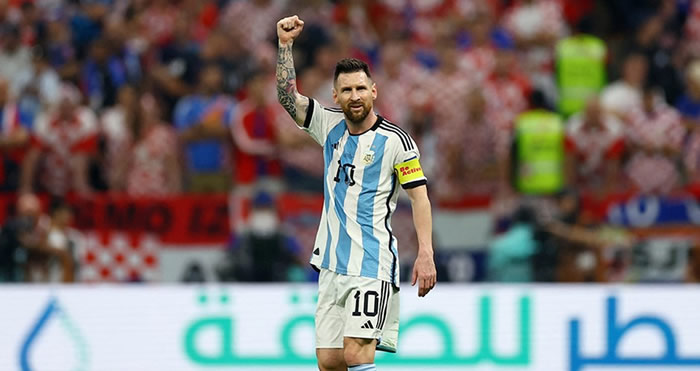 Messi, kariyerinde 800 gole ulaştı