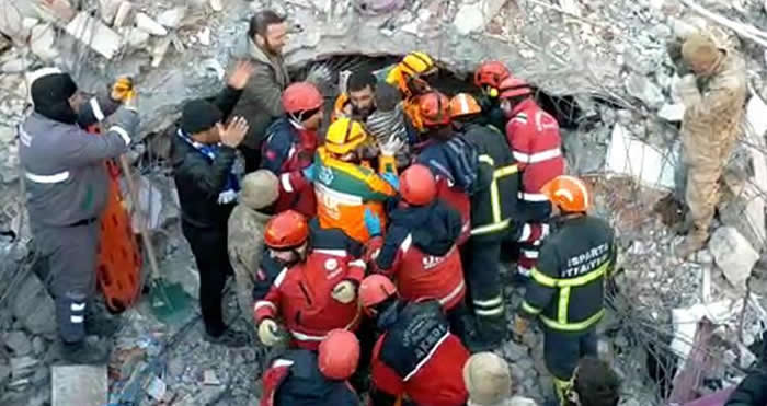 Umutları yeşertecek yaraları saracağız