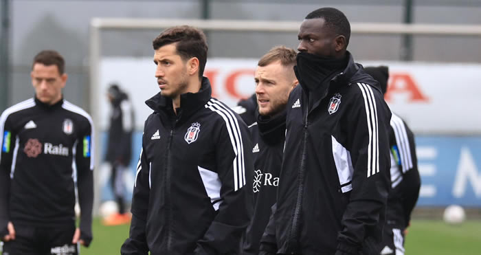 Beşiktaş Ankaragücü hazırlıklarını tek eksikle sürdürüyor