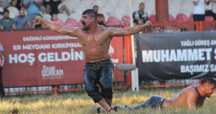 Başpehlivan Cengiz Şimşek'in cezasında yürütmeyi durdurma kararı verildi