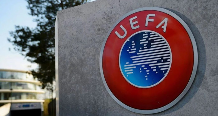 UEFA'dan Türk kulüplerine ceza yağdı