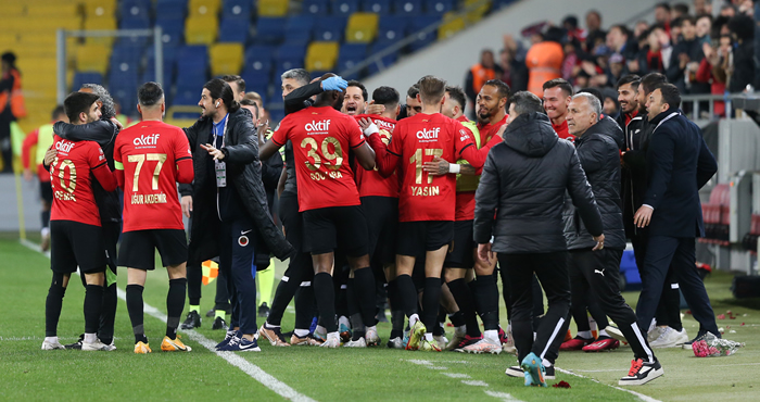 Eksik Gençlerbirliği lige tutundu