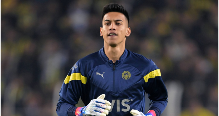 Fenerbahçe İrfan Can Eğribayat'ın bonserivisini aldı