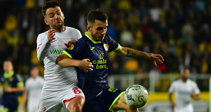 Ankaragücü 1 puanı uzatmada kurtardı