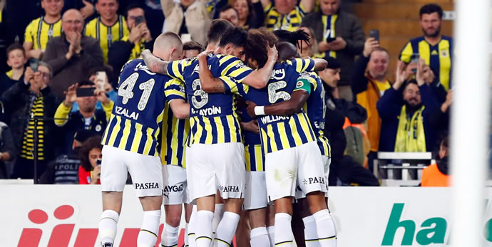 Fenerbahçe Trabzonspor'u rahat geçti