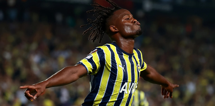 Geçen sezona damga vuran Batshuayi, kendine takım arıyor