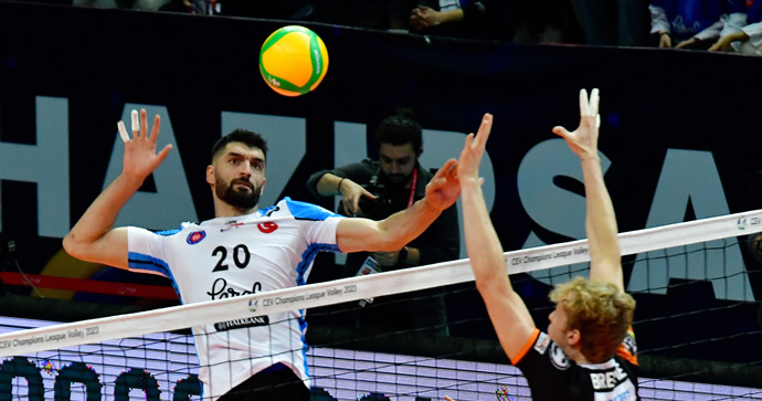 Yunus Emre Tayaz yeni sezonda da Halkbank’ta
