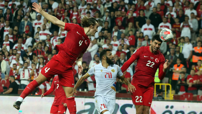 Milli Takım Ermenistan önünde beraberliği son anda kurtardı
