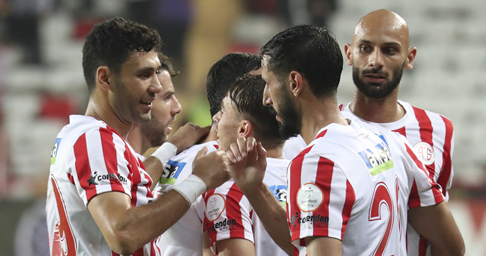 Ankaragücü'nün rakibi Antalyaspor'da 2 önemli eksik var
