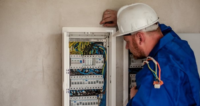 En Yakın Elektrikçi