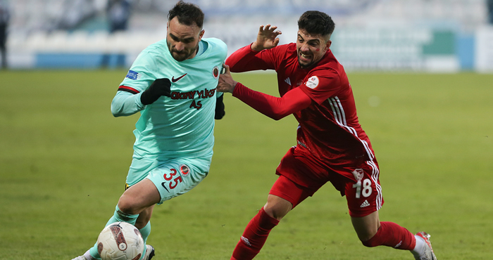 Gençlerbirliği puanı son anda kurtardı