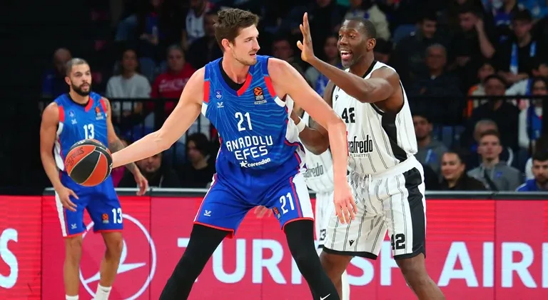 Anadolu Efes rahat kazandı