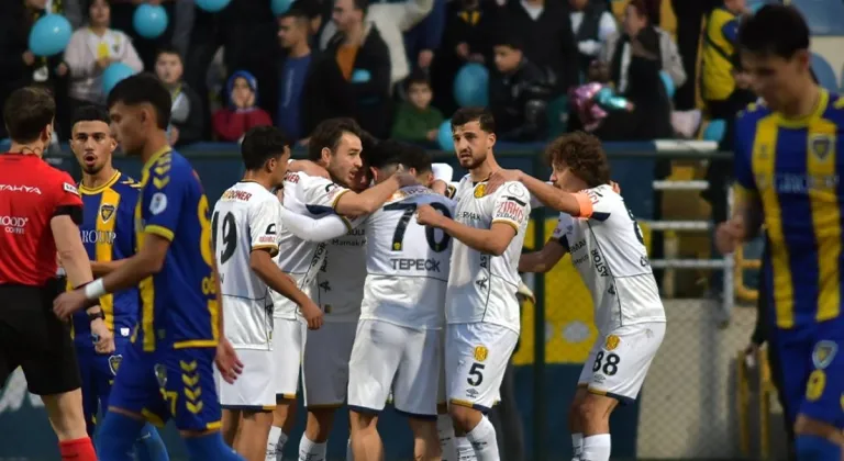 Ankaragücü 10 kişi ile deplasmanda Bucaspor 1928'i devirdi