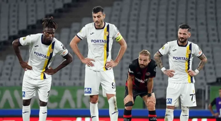 Ankaragücü Fatih Karagümrük deplasmanında bozguna uğradı