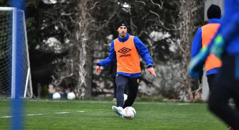 Ankaragücü moralsiz başladı