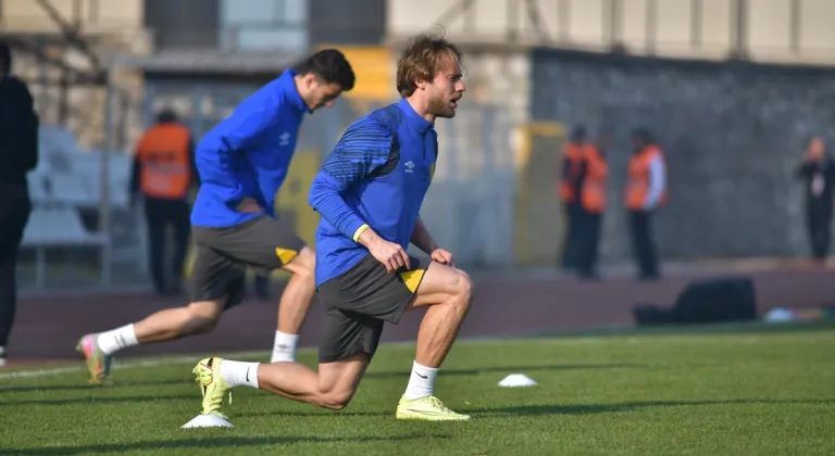 Ankaragücü'nde ayrılıklar başlıyor! Futbolcularsıraya girdi...