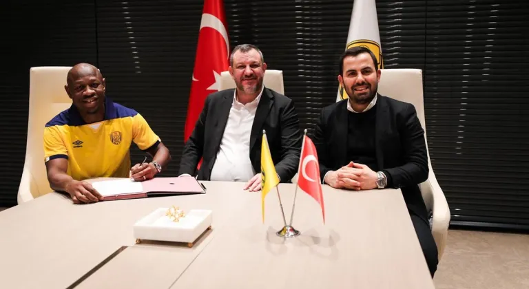 Ankaragücü'nde Bassogog  ile 1.5 yıllık sözleşme