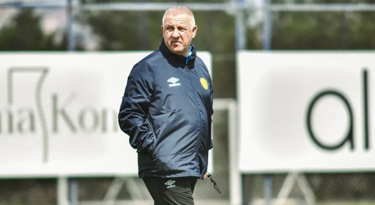 Ankaragücü'nde Mesut Bakkal taraftardan destek istedi