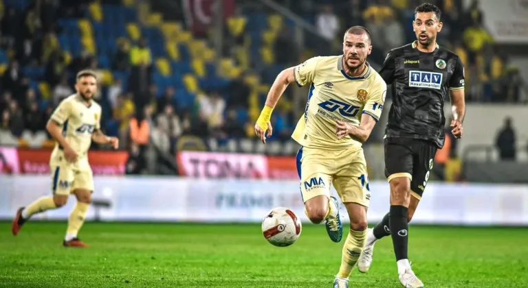 Ankaragücü'nde Emre Belözoğlu kadroya tırpan attı