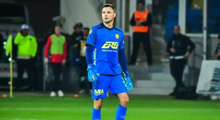 Ankaragücü'nde Rafal Gikiewicz gitti