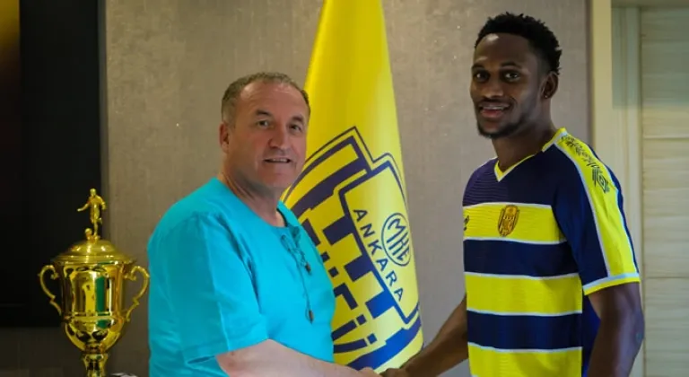 Ankaragücü'nden Renaldo Cephas ile 4 yıllık imza