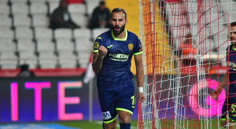 Ankaragücü'nün hızlı golcüsü Jese'den taraftar açıklaması