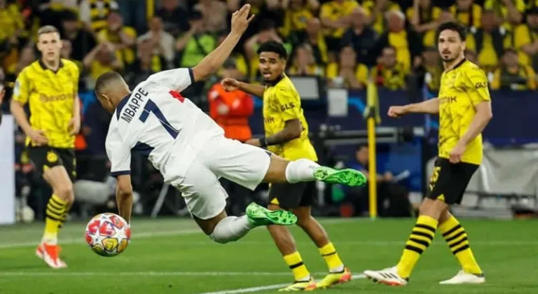 B.Dortmund PSG'yi tek golle yıktı