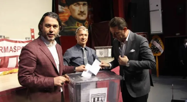 Bandırmaspor'da Onur Göçmez yeniden başkan seçildi