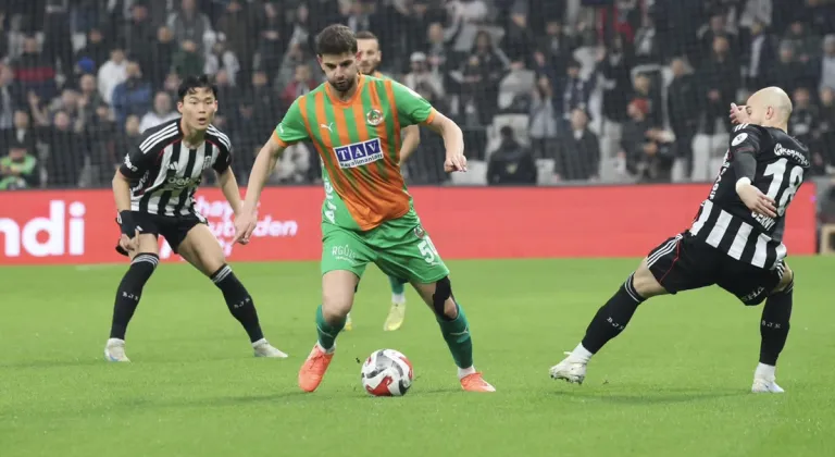 Beşiktaş ile Alanyaspor Yenişemedi: Tüpraş’ta 4 Gollü Beraberlik