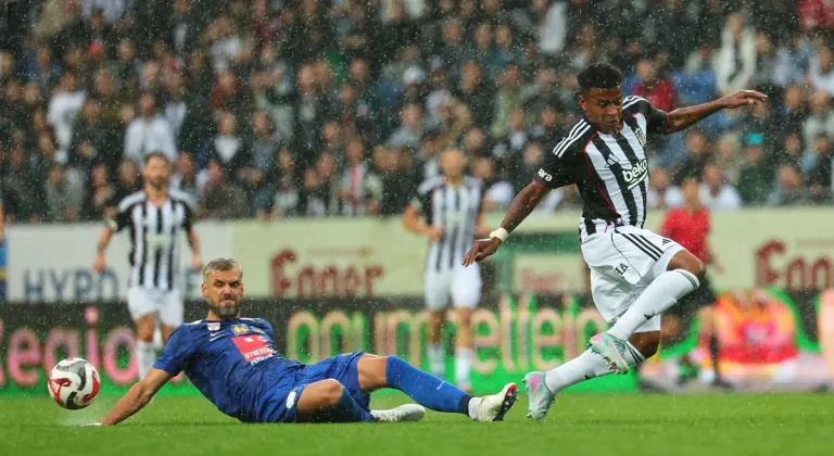 Beşiktaş, Yeni Sezonun İlk Hazırlık Maçını 2 Golle Kazandı