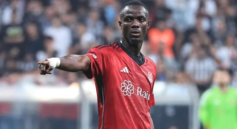 Beşiktaş'ta Eric Bailly'nin sözleşmesi fesh edild