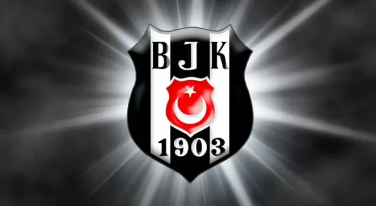 Beşiktaş'tan Ankaragücü maçında sahaya atılan muşta ile ilgili açıklama