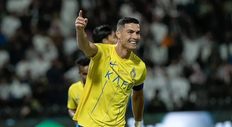 Cristiano Ronaldo'nun serveti dudak uçuklattı