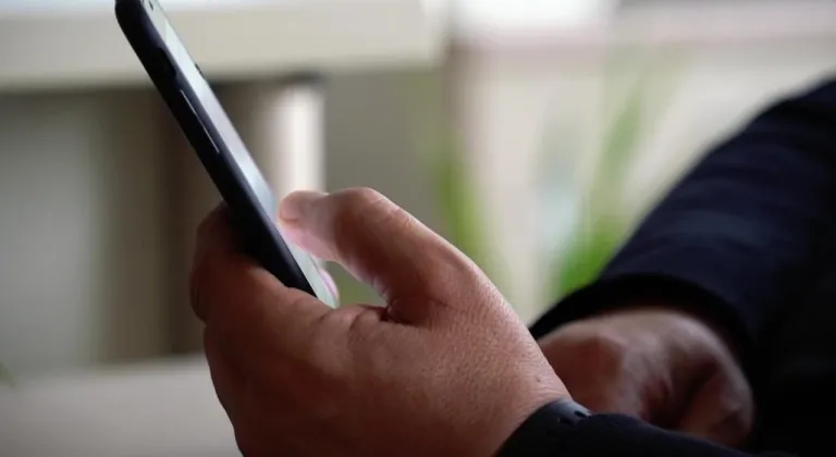 Dijital Dünyada Güvende Kalmanın Yolu: SMS Onay ve Sanal Numara Kullanımı