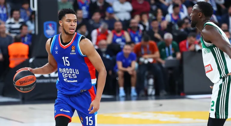 Efes Pilsen Panathinaikos'u yakaladı ama geçemedi