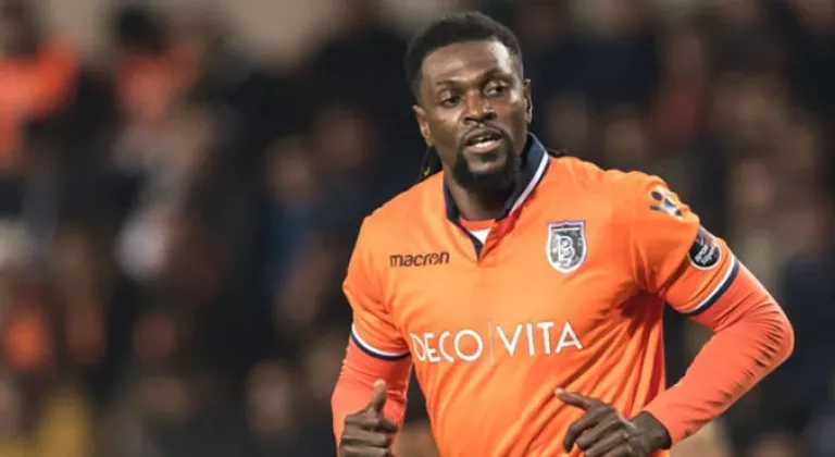 Emmanul Adebayor futbolu bıraktı