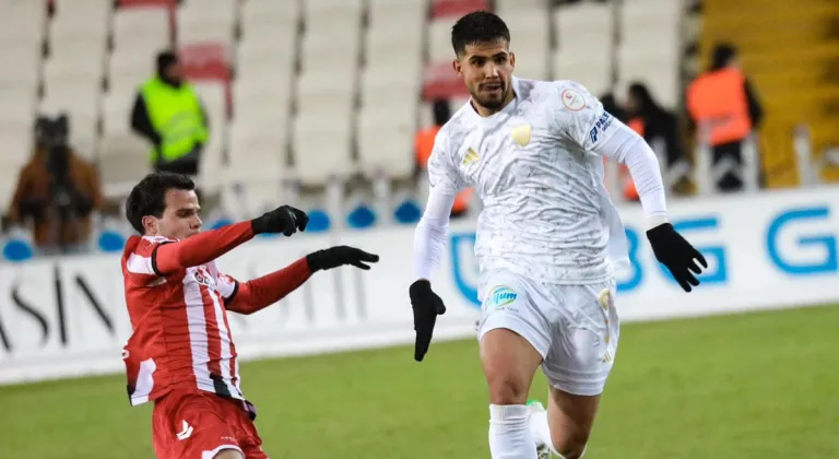 Erzurumspor, Sivas Deplasmanında Kazandı! Kırmızı Kart Sonucu Belirledi