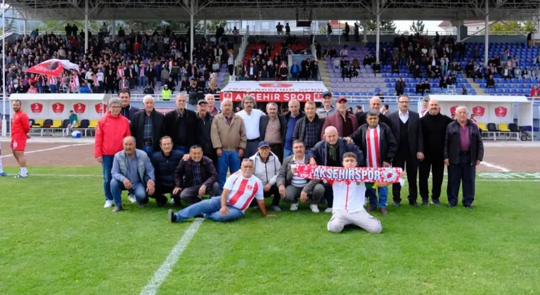 Eski  Futbolcu, Yönetici  ve  Antrenörler  Akşehir’de Buluştu!