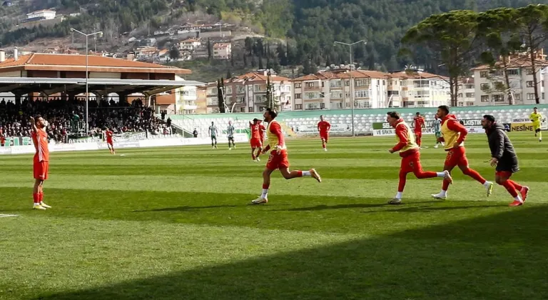 Etimesgutspor deplasmanda kazandı... Zirveye yaklaştı