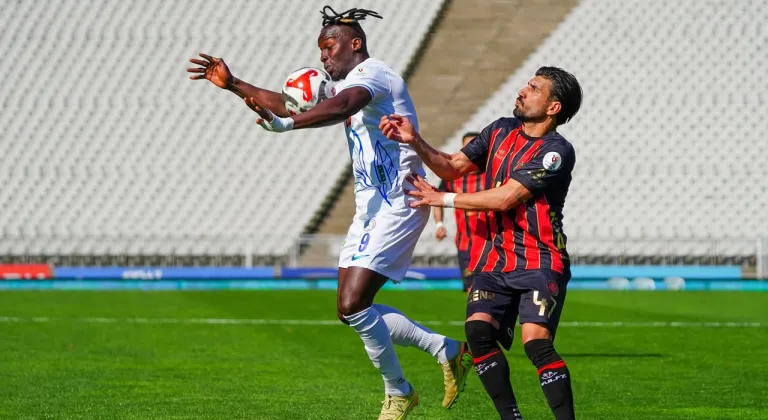 Fatih Karagümrük Son Dakikada Gülüp Umut Tazeledi