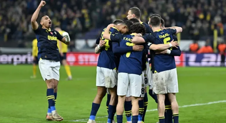 Fenerbahçe çeyrek final için sahaya çıkıyor