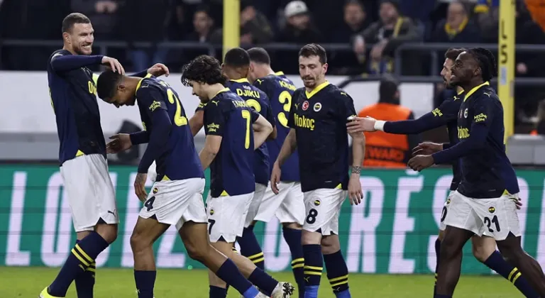 Fenerbahçe eksik Pendikspor'u 4 golle geçti