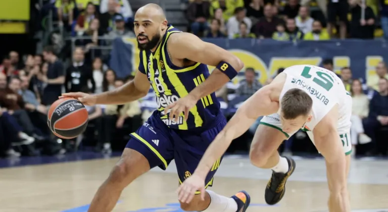 Fenerbahçe Evinde Kaybetti! Liderlik Sürse de Zalgiris Engelini Aşamadı